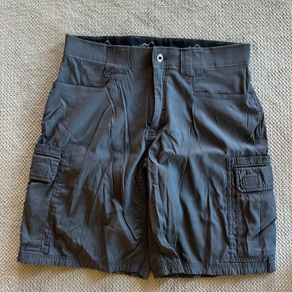 Like NEW Eddie Bauer men’s shorts